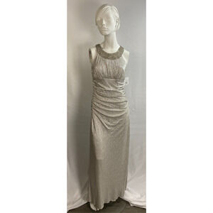 NWT! Cachet Beaded Silver Taupe Cocktail Dress 6